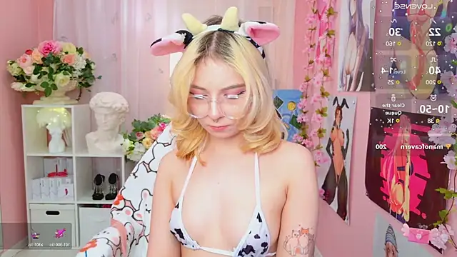 Snapshot of Coconut_Mia chatting on 15, 1, 2025 Coconut Mia online show from 15, 1, 2025