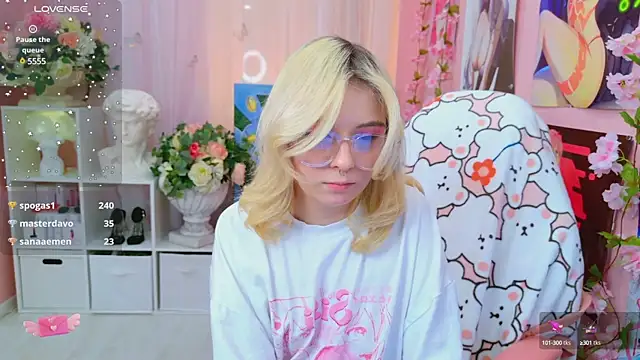 Snapshot of Coconut_Mia chatting on 18, 1, 2025 Coconut Mia online show from 18, 1, 2025