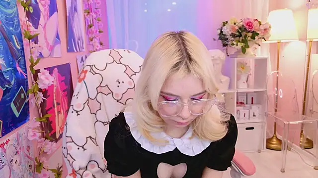 Snapshot of Coconut_Mia chatting on 10, 3, 2025 Coconut Mia online show from 10, 3, 2025