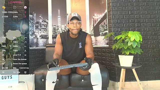 RicoBrown777  online show from 25, 10, 2025
