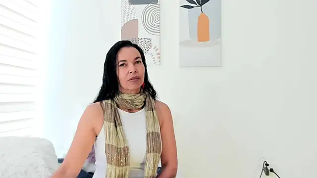 Evawalker  online show from 17, 10, 2025