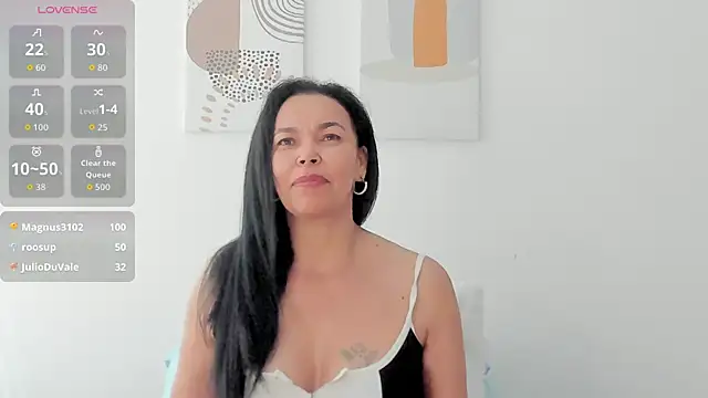 Evawalker  online show from 28, 7, 2026