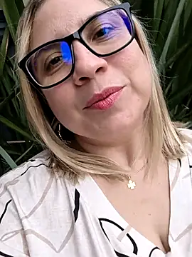 Snapshot of MissMaria chatting on 10, 3, 2026 MissMaria online show from 10, 3, 2026