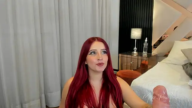 Snapshot of misspaulinaa chatting on 15, 3, 2025 misspaulinaa online show from 15, 3, 2025