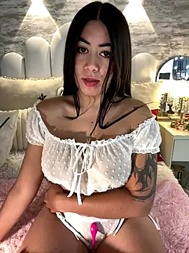 Snapshot of _MadiLee_ chatting on 5, 12, 2024 MadiLee online show from 5, 12, 2024