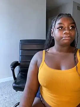 LillShayy online show from 23, 12, 2024