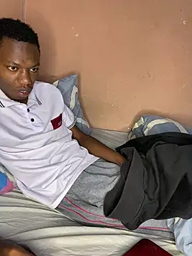 Snapshot of fireboyafrica chatting on 15, 9, 2025 fireboyafrica online show from 15, 9, 2025