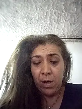 sarethdeivy  online show from 10, 3, 2025