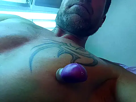 Snapshot of Timbojan28 chatting on 15, 2, 2026 Timbojan28 online show from 15, 2, 2026