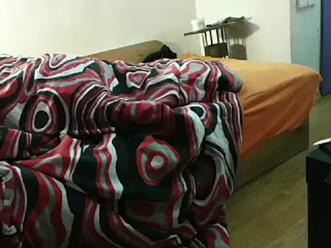 Snapshot of eblata04 chatting on 14, 2, 2025 eblata04 online show from 14, 2, 2025