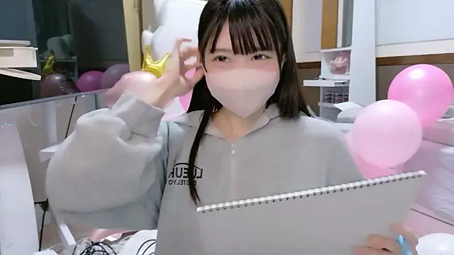 Snapshot of YUNOCHI_nyanko chatting on 6, 10, 2025 YUNOCHI nyanko online show from 6, 10, 2025