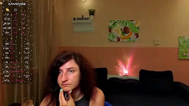 Muse kitty jenia online show from 5, 8, 2026