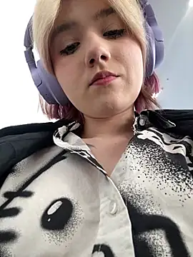 Baby  Naughty online show from 4, 2, 2025