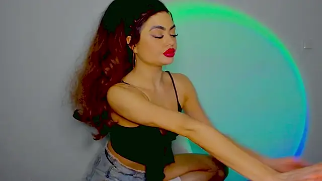 aishahottie online show from 12, 12, 2024