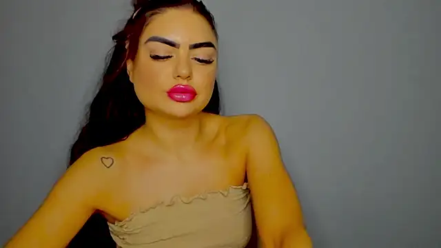 aishahottie online show from 18, 12, 2024