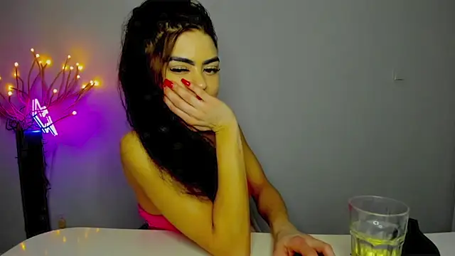 aishahottie online show from 6, 2, 2025