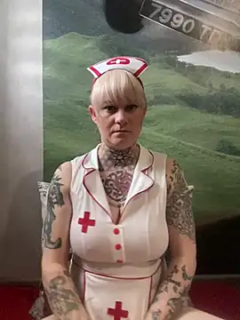 poussichienne online show from 30, 1, 2025