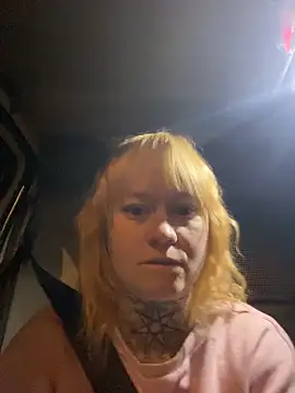 poussichienne online show from 25, 4, 2026