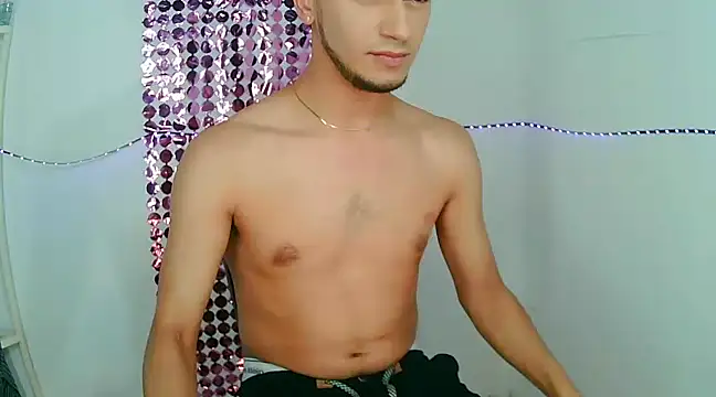 Snapshot of Kevin_Torres chatting on 3, 12, 2024 Kevin Torres online show from 3, 12, 2024