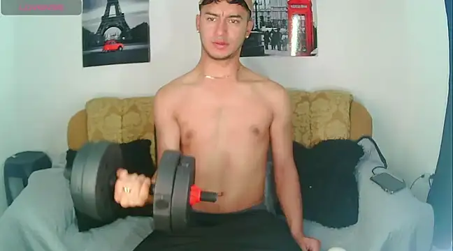 Snapshot of Kevin_Torres chatting on 19, 1, 2025 Kevin Torres online show from 19, 1, 2025