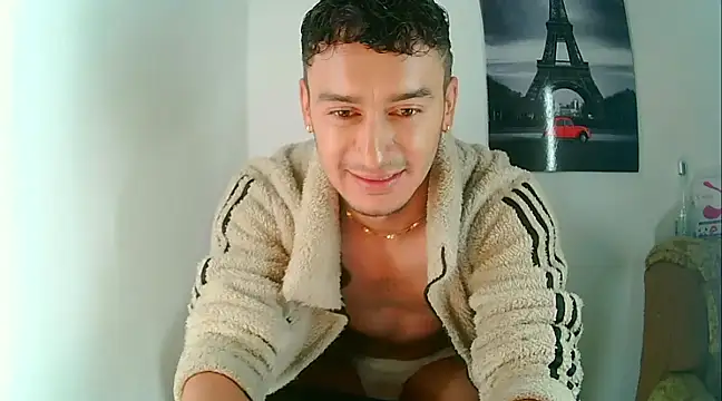 Snapshot of Kevin_Torres chatting on 22, 1, 2025 Kevin Torres online show from 22, 1, 2025