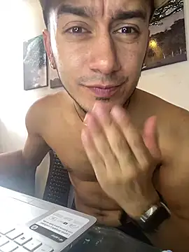 Snapshot of Kevin_Torres chatting on 21, 2, 2025 Kevin Torres online show from 21, 2, 2025