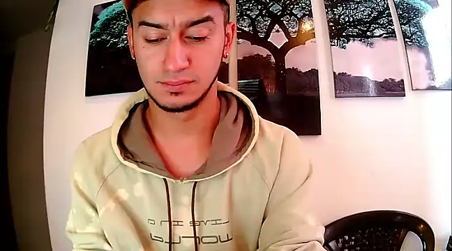 Snapshot of Kevin_Torres chatting on 24, 2, 2025 Kevin Torres online show from 24, 2, 2025