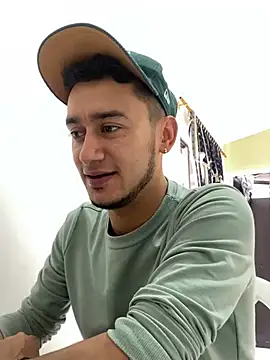 Snapshot of Kevin_Torres chatting on 7, 3, 2025 Kevin Torres online show from 7, 3, 2025