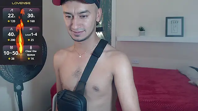 Snapshot of Kevin_Torres chatting on 23, 9, 2025 Kevin Torres online show from 23, 9, 2025