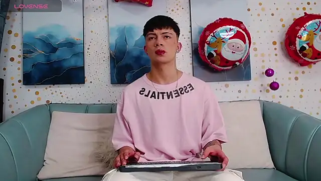 Steev Novoa online show from 28, 12, 2024