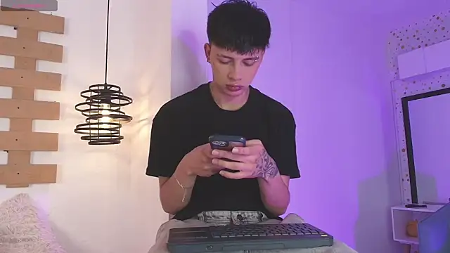 Steev Novoa online show from 19, 3, 2025