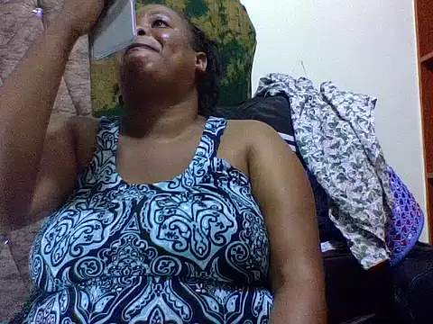 Snapshot of zoey10 chatting on 20, 7, 2026 zoey10 online show from 20, 7, 2026