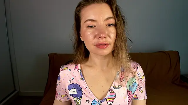 Snapshot of Mia_Tasty chatting on 6, 6, 2026 Mia Tasty online show from 6, 6, 2026