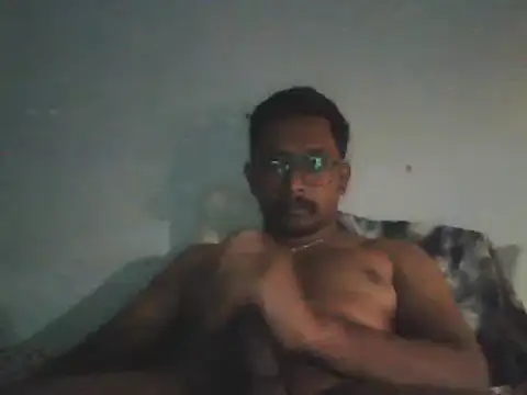 Snapshot of chennaibull101 chatting on 2, 10, 2025 chennaibull101 online show from 2, 10, 2025