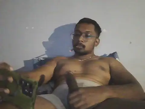 Snapshot of chennaibull101 chatting on 25, 10, 2025 chennaibull101 online show from 25, 10, 2025