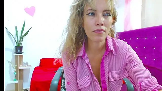chantalsemenova1 online show from 31, 7, 2026