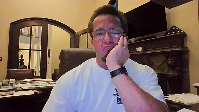 sluttydylan online show from 8, 5, 2026
