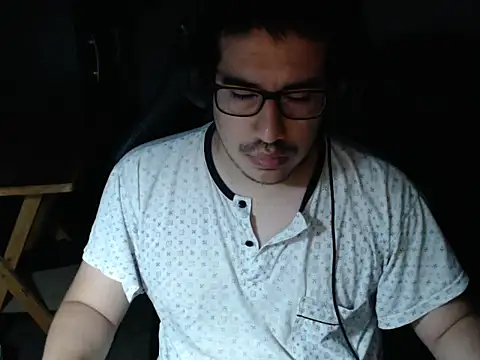 Snapshot of thealfawolf01 chatting on 13, 12, 2024 thealfawolf01 online show from 13, 12, 2024