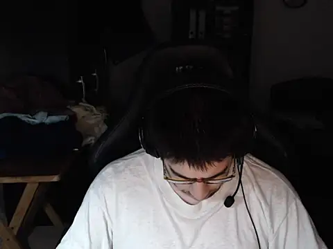 Snapshot of thealfawolf01 chatting on 4, 1, 2025 thealfawolf01 online show from 4, 1, 2025