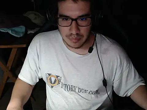 Snapshot of thealfawolf01 chatting on 5, 1, 2025 thealfawolf01 online show from 5, 1, 2025