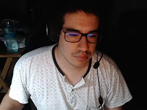 Snapshot of thealfawolf01 chatting on 10, 3, 2025 thealfawolf01 online show from 10, 3, 2025