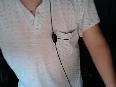 Snapshot of thealfawolf01 chatting on 5, 10, 2025 thealfawolf01 online show from 5, 10, 2025