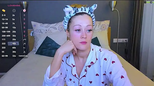 Snapshot of PannaDakota chatting on 5, 1, 2025 PannaDakota online show from 5, 1, 2025