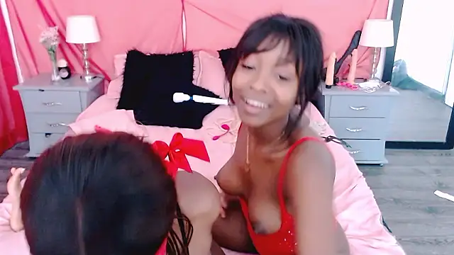 AdelynYasmin online show from 5, 12, 2024