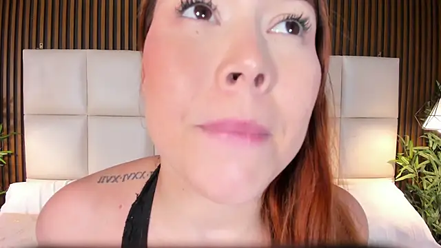 LiaTink online show from 5, 12, 2025