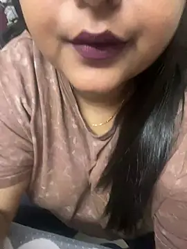 smile pretty online show from 25, 2, 2025