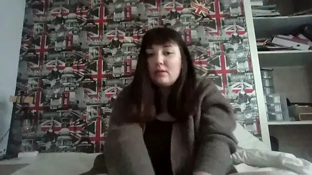 Lynylou online show from 23, 10, 2025