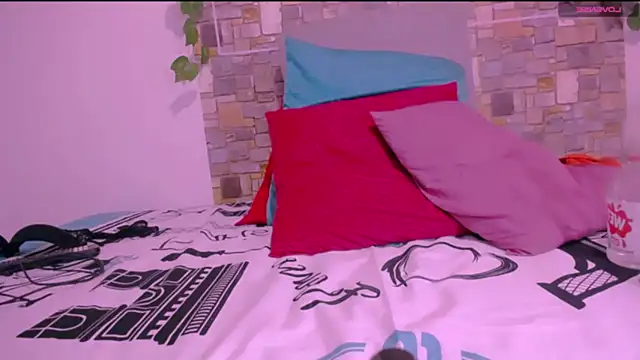 CrazyRousex online show from 24, 7, 2026
