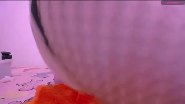 CrazyRousex online show from 9, 8, 2026