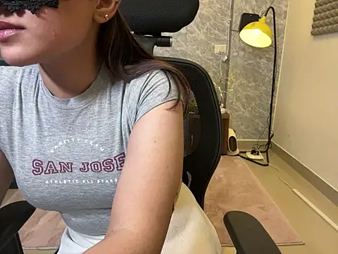 MidnightFlame online show from 10, 12, 2024